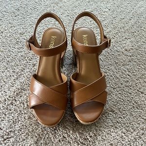 Kensie Brown Sandals Size 7